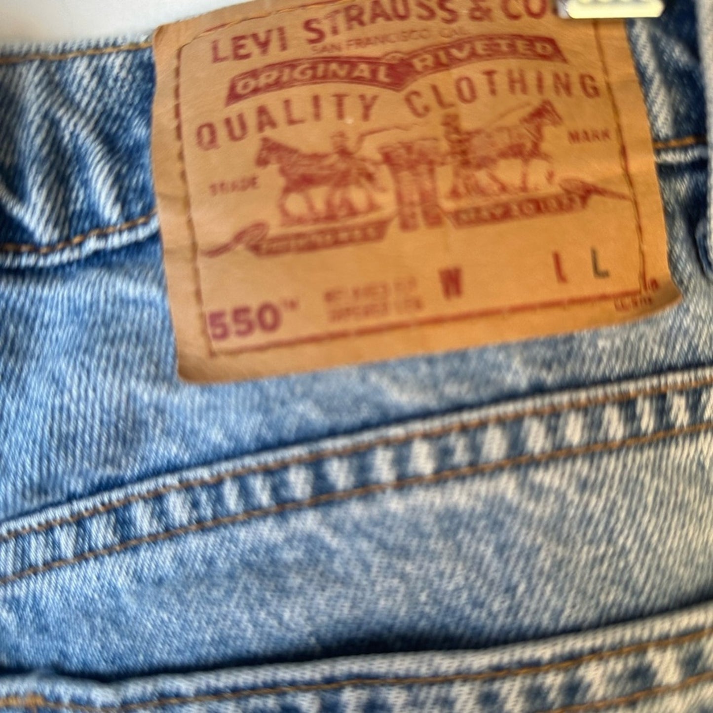 Vintage Levi’s 550 Jeans / 14