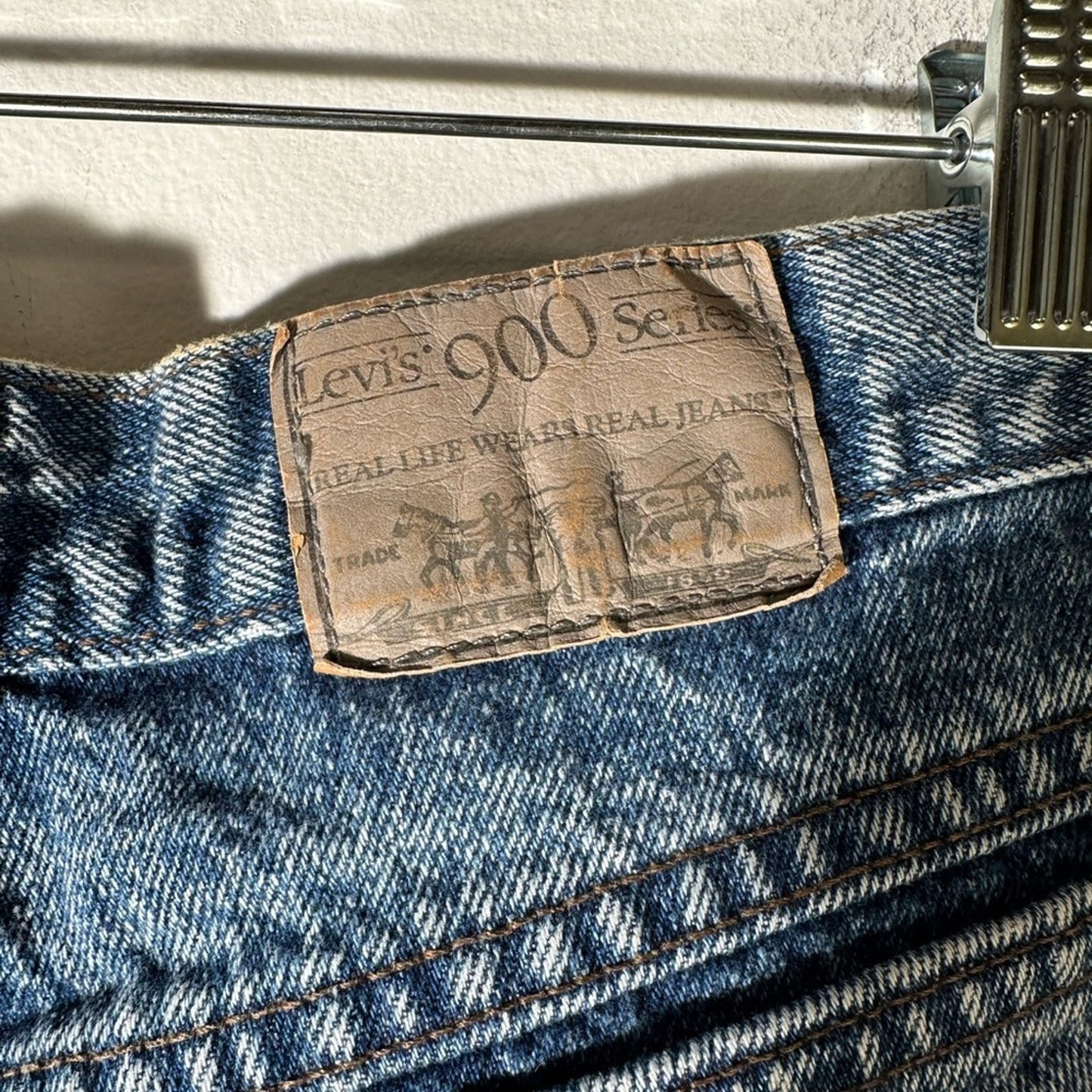 Vintage Levi’s 1980 900 Series Mom Jeans