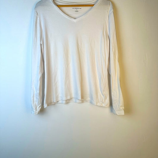 Liz Claiborne White Tee Shirt