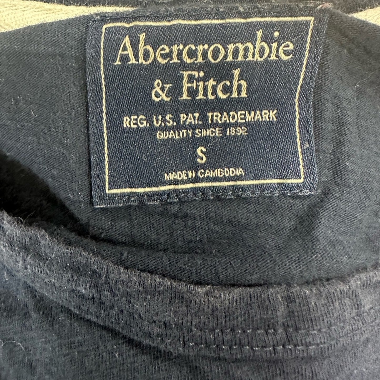 Abercrombie & Fitch Men’s Tee Shirt