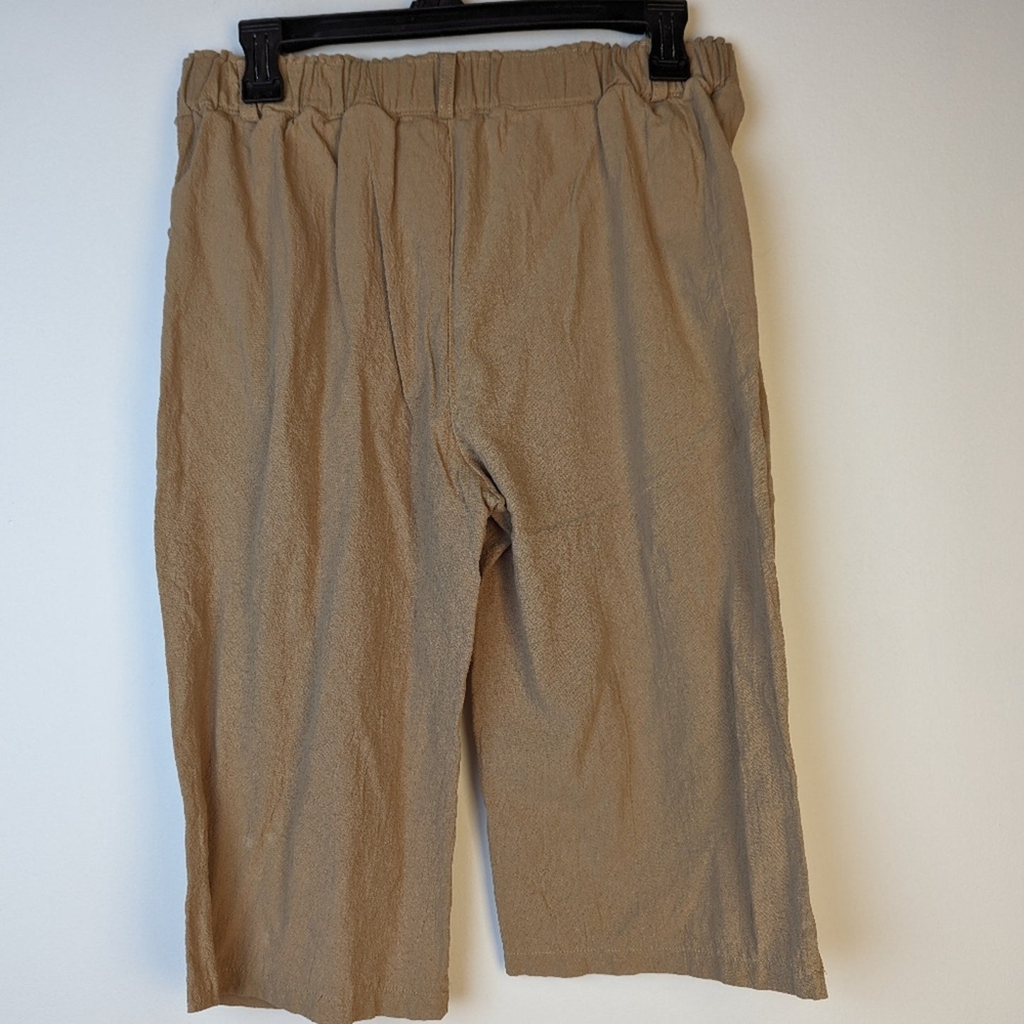 Khaki Capris - Medium