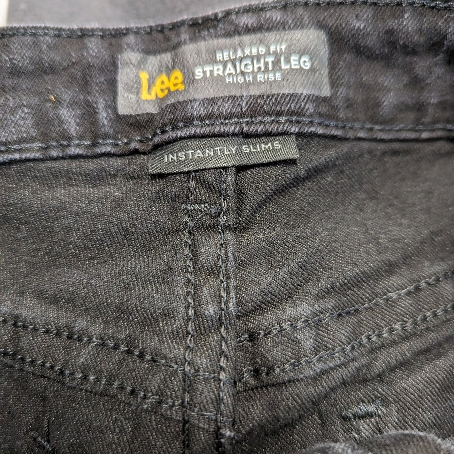 Lee Straight Leg Instantly Slim Jeans - 8