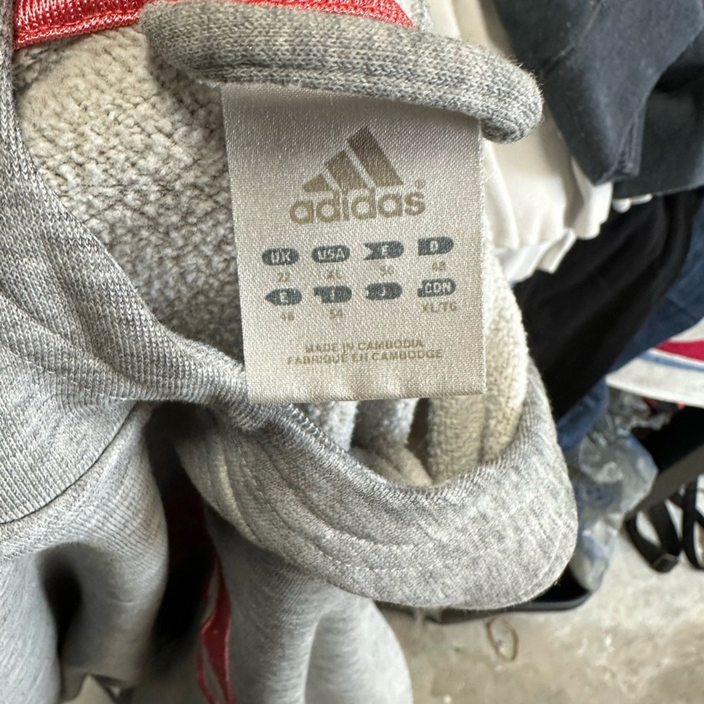 Adidas Sweatshirt