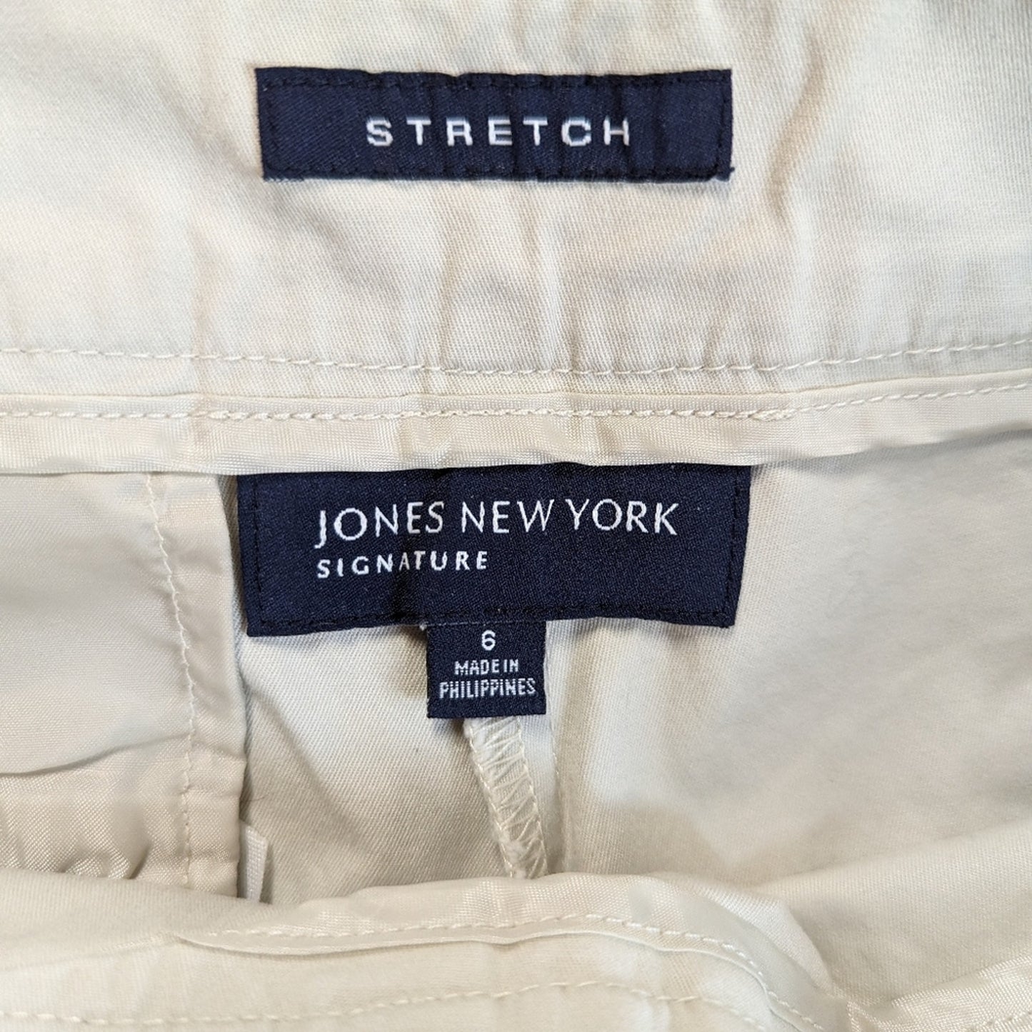 Jones New York Stretch Shorts - 6