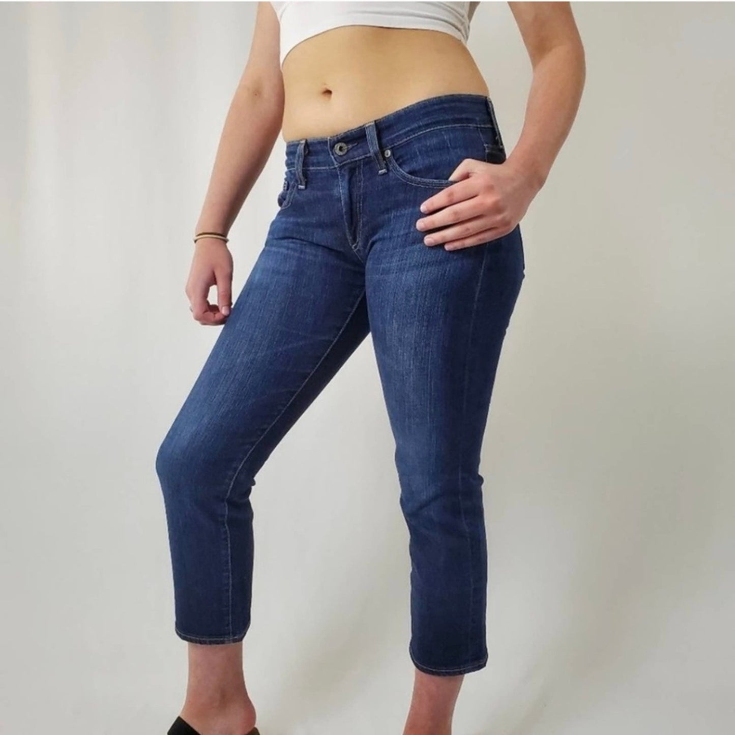 AG Adriano Goldschmied " The Tomboy " Cropped Jeans - 26