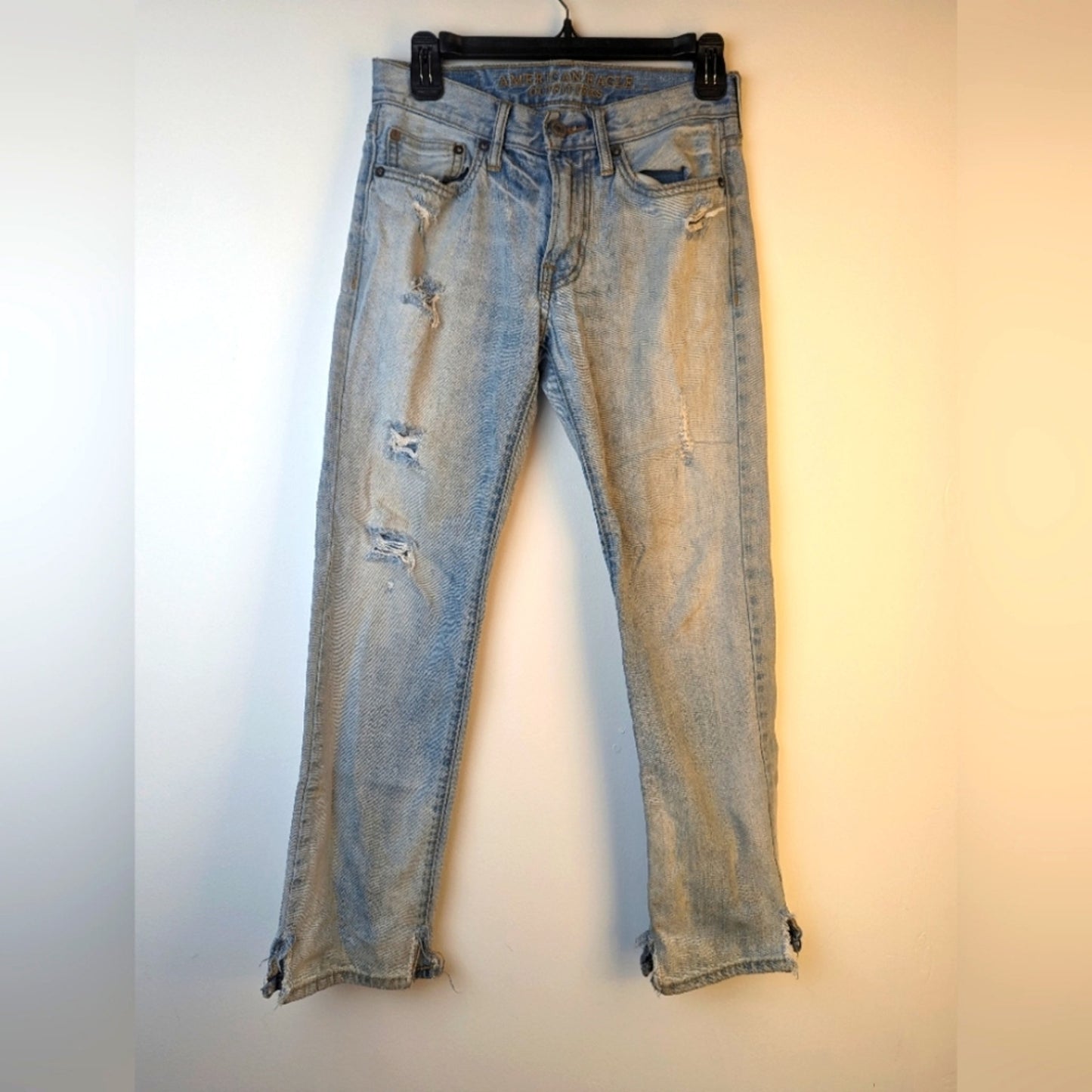 American Eagle Outfitters Slim Straight Distressed Jeans 26/28