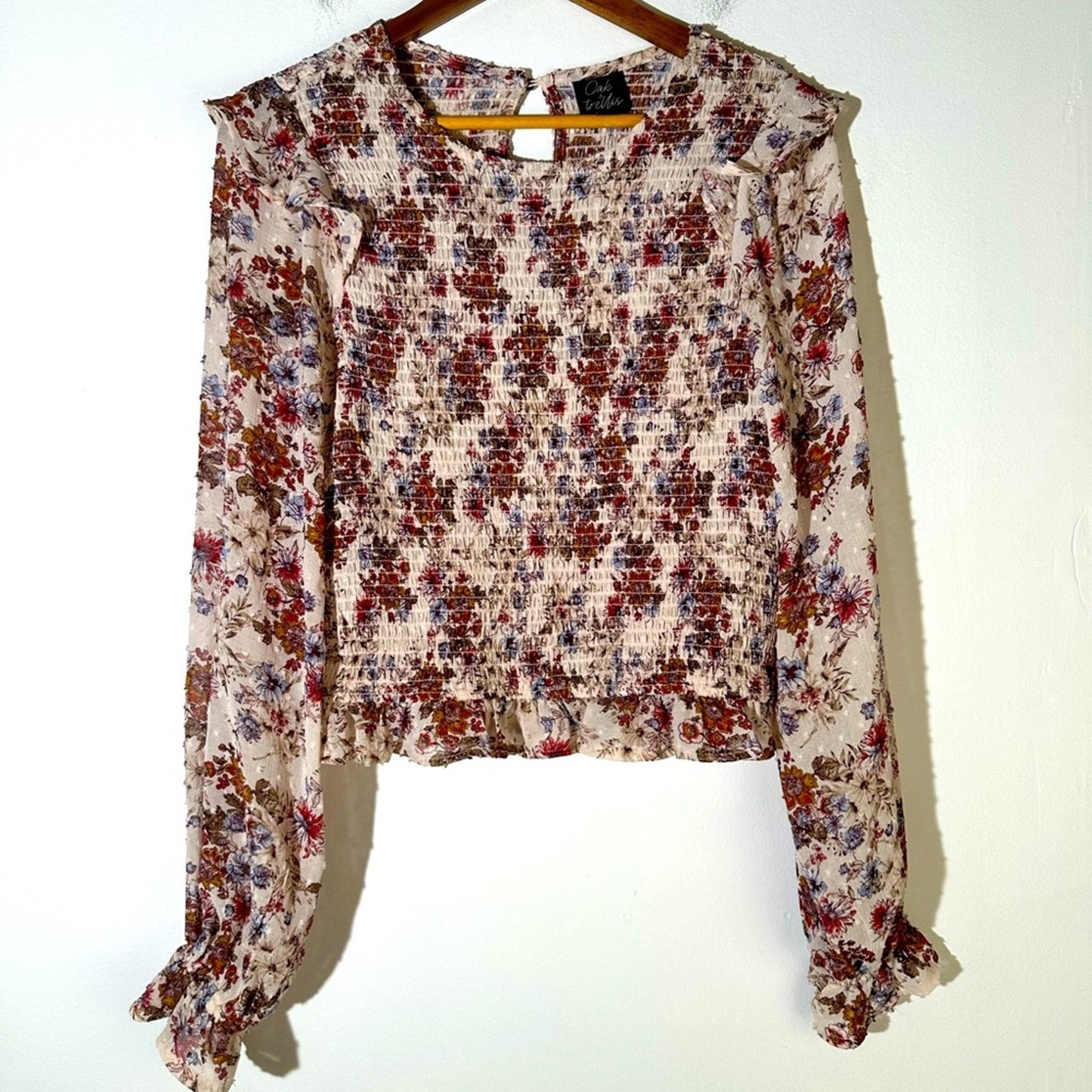 NWT Oak & Trellis Floral Fall Top