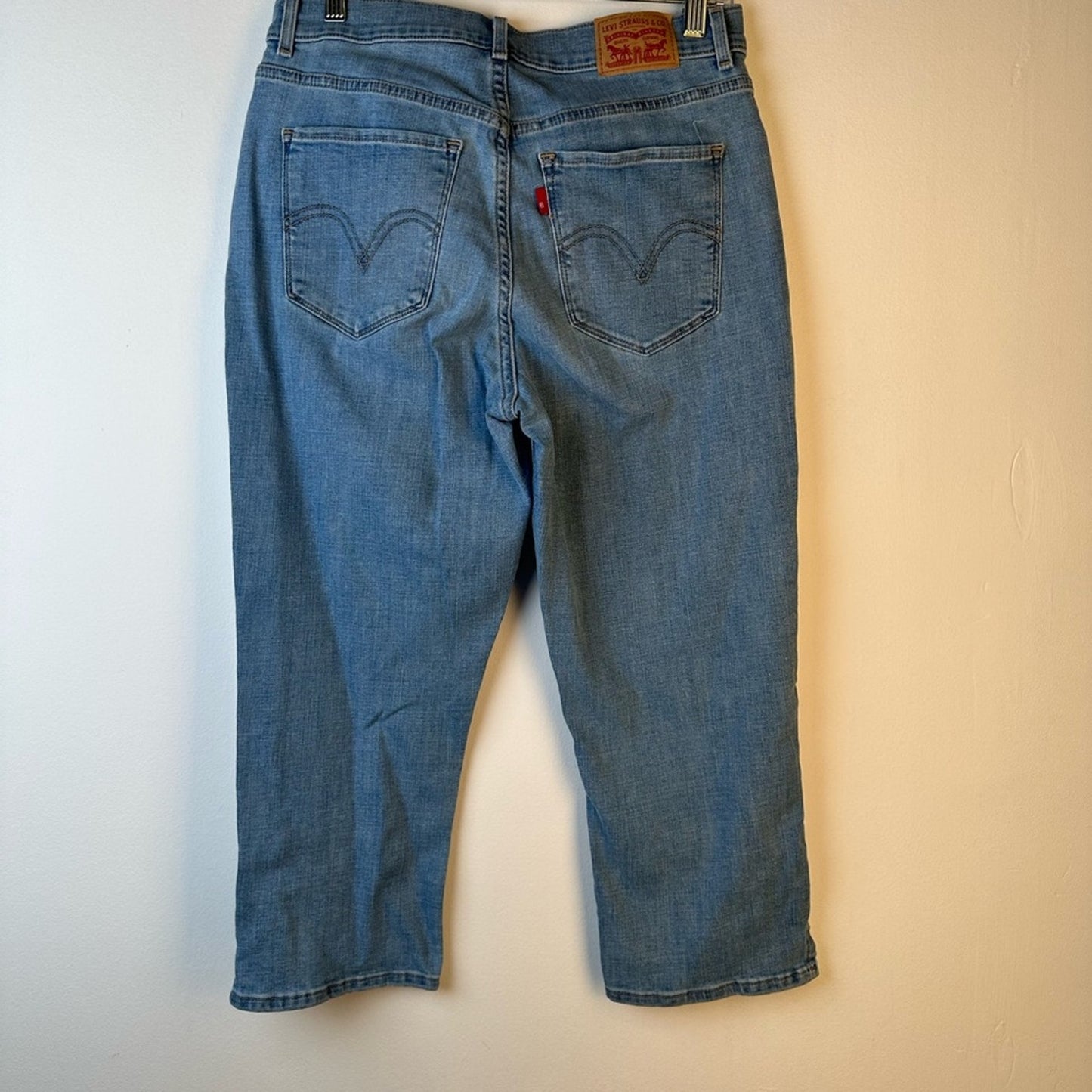 Levi’s Classic Capri Jeans