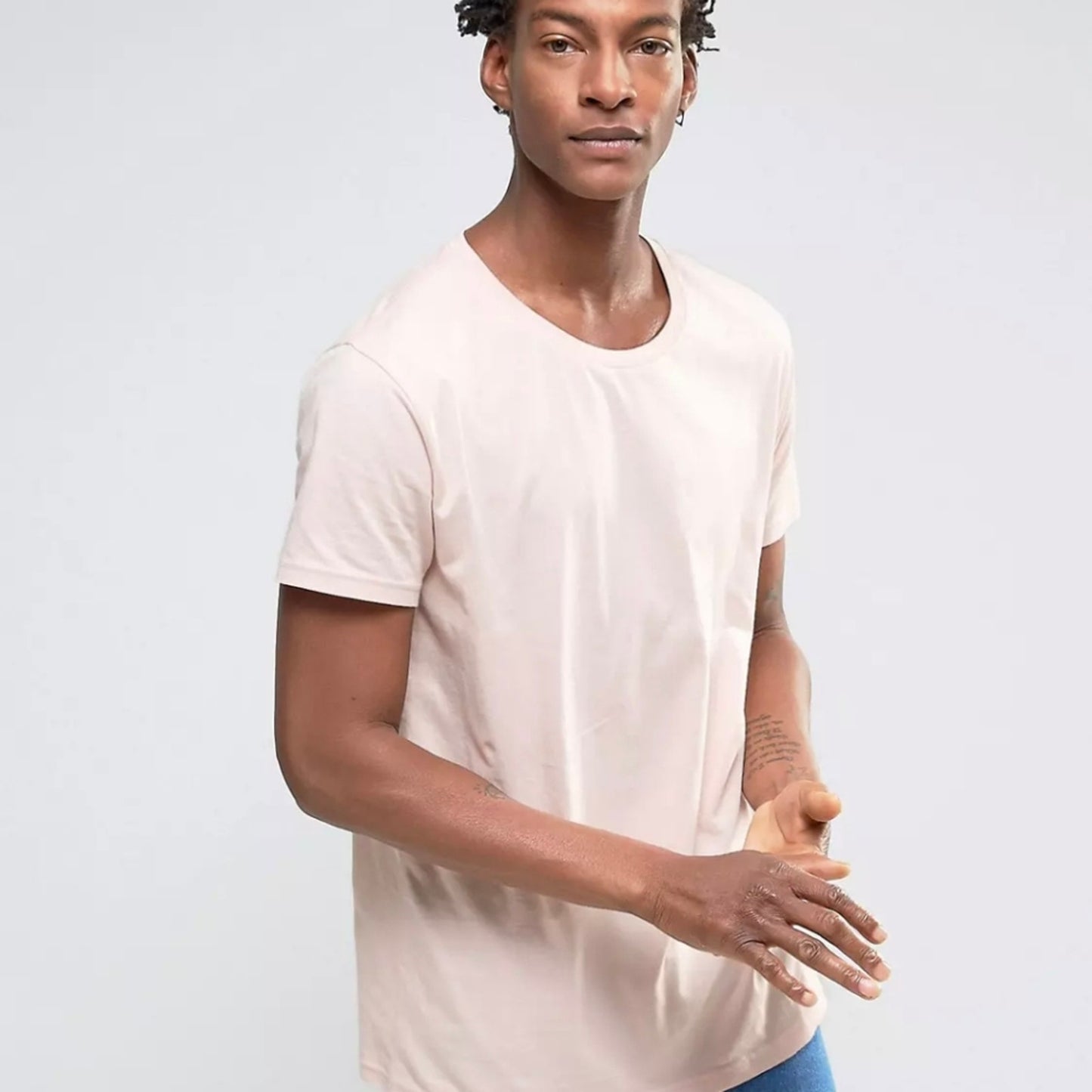 Forever 21 Men's Tee Shirt - Medium