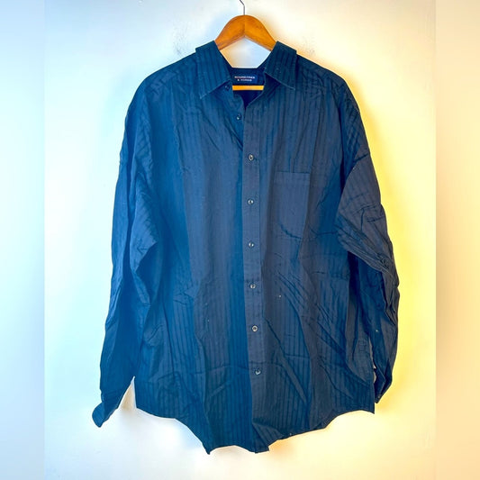 Roundtree & Yorke Striped Men’s Button Down Shirt