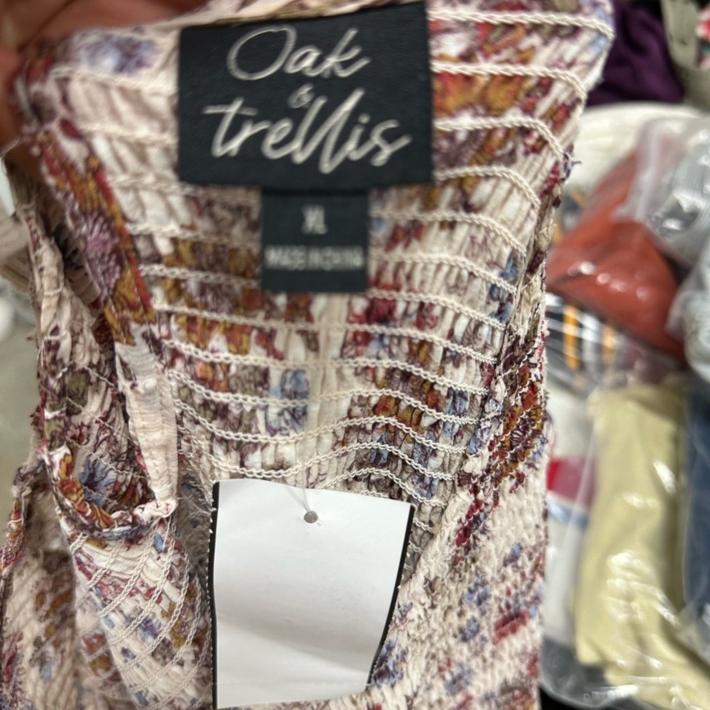 NWT Oak & Trellis Floral Fall Top