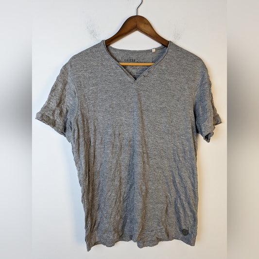 Guess Distressed Grey Tee Shirt / Medium