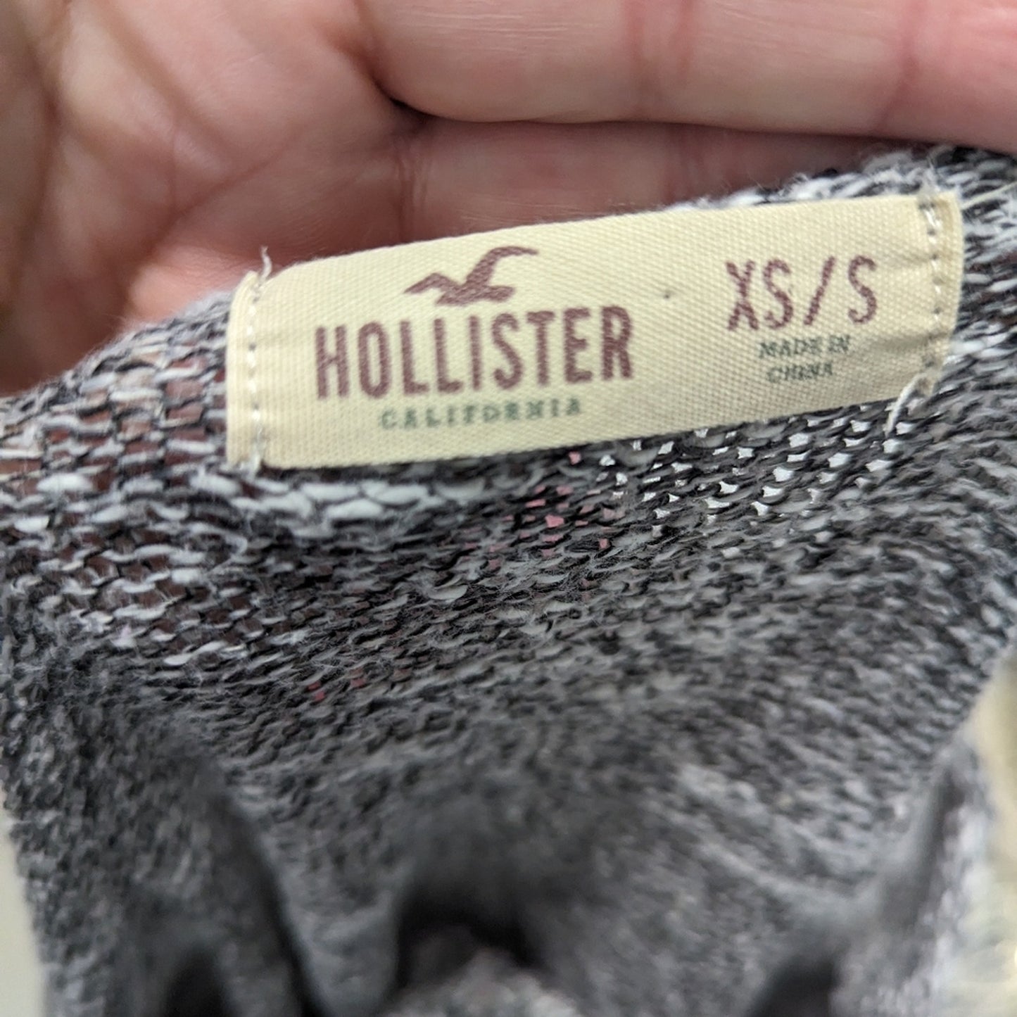 Hollister Knit Sweater / XS