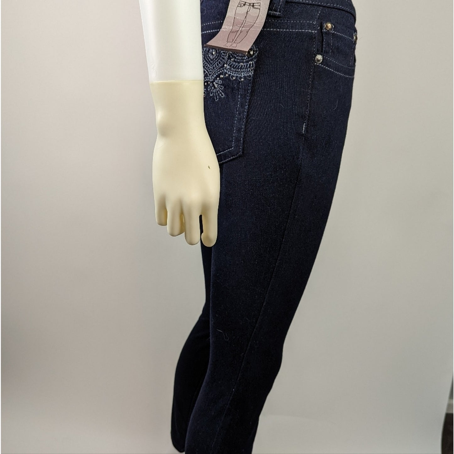 NWT New Directions Slimming Skinny Dark Wash Jeans 2P