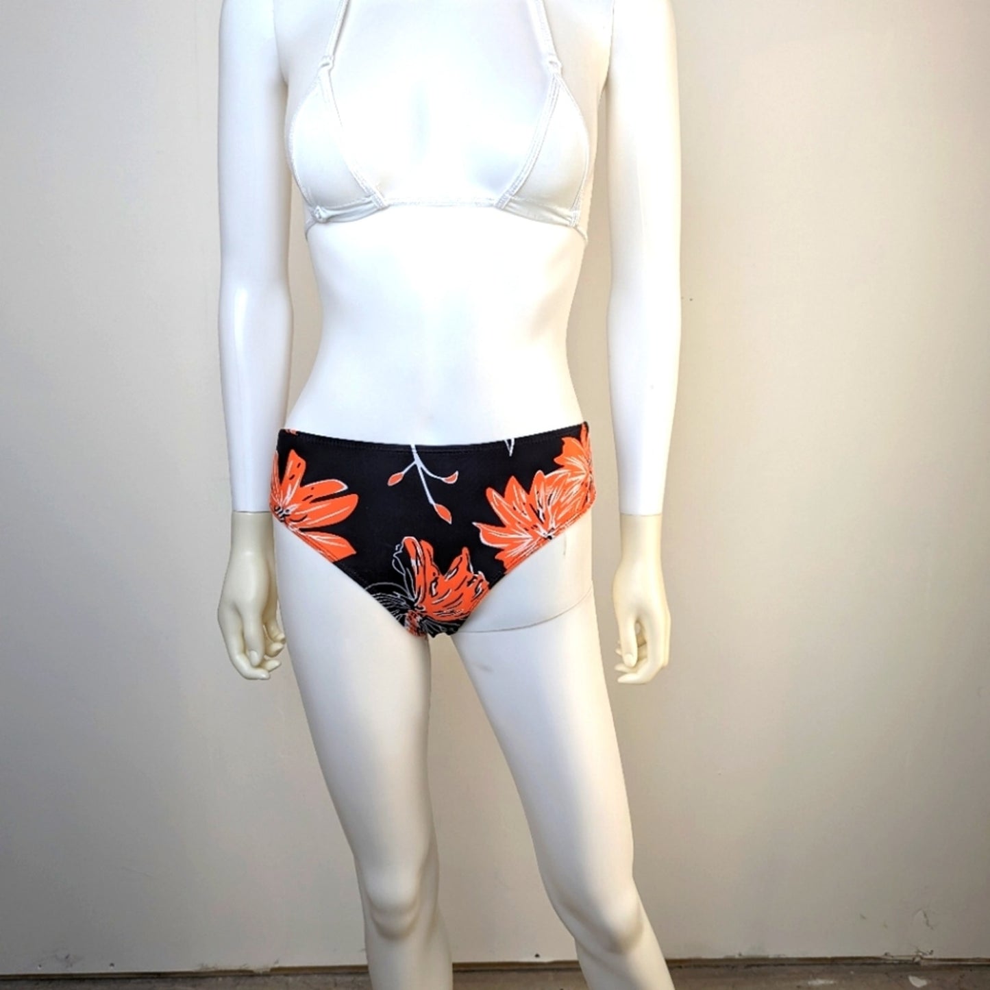 Coeur De Vague Floral Bikini Bottom - Medium