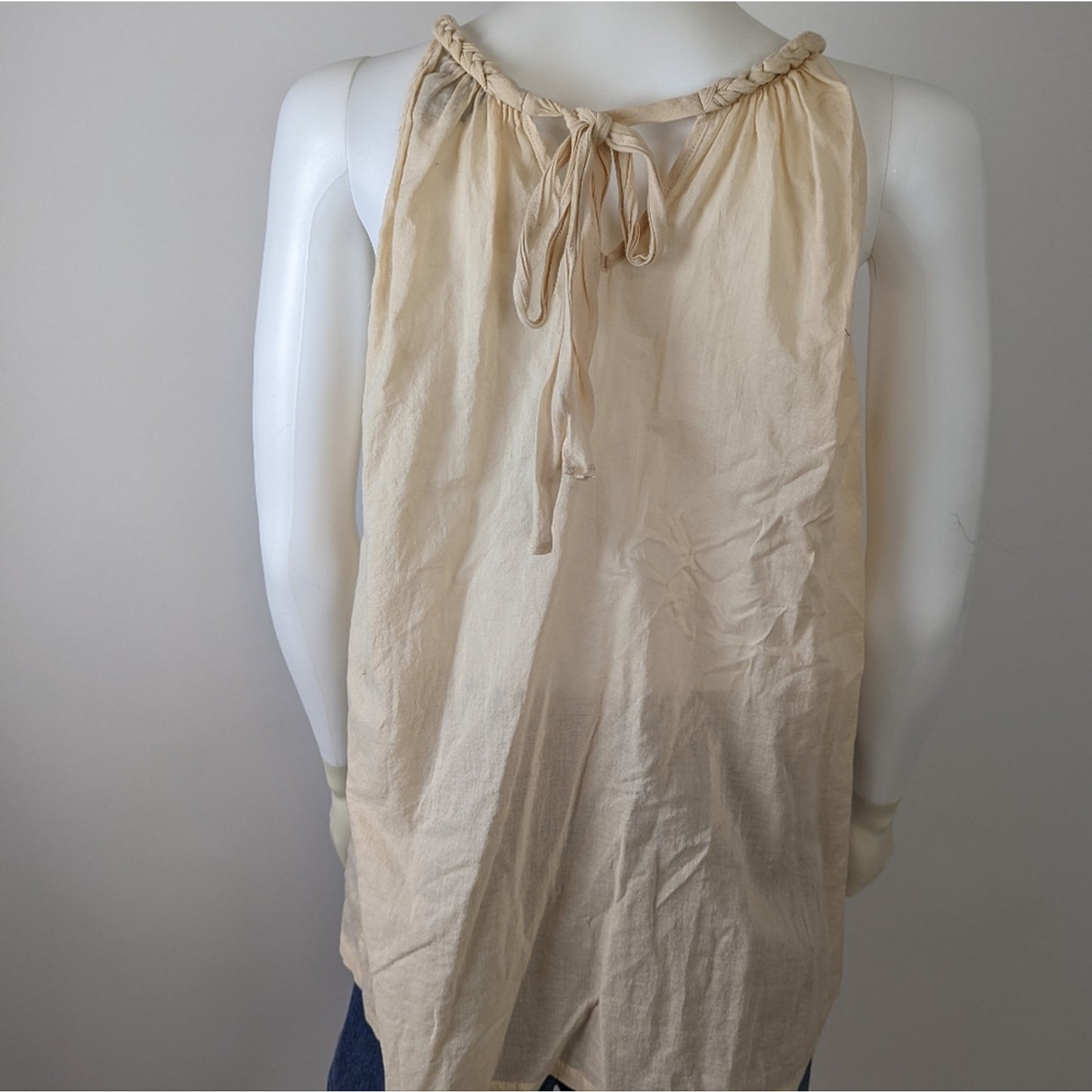 Cream Colored Sleeveless Tank Top Large