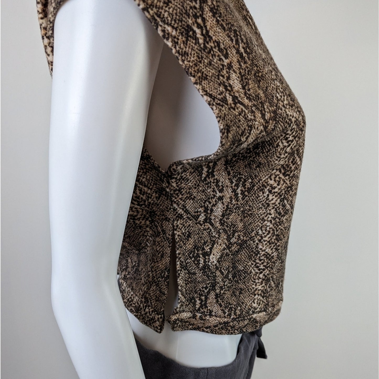 Zara Trafuluc Cropped Snake Print Shirt S