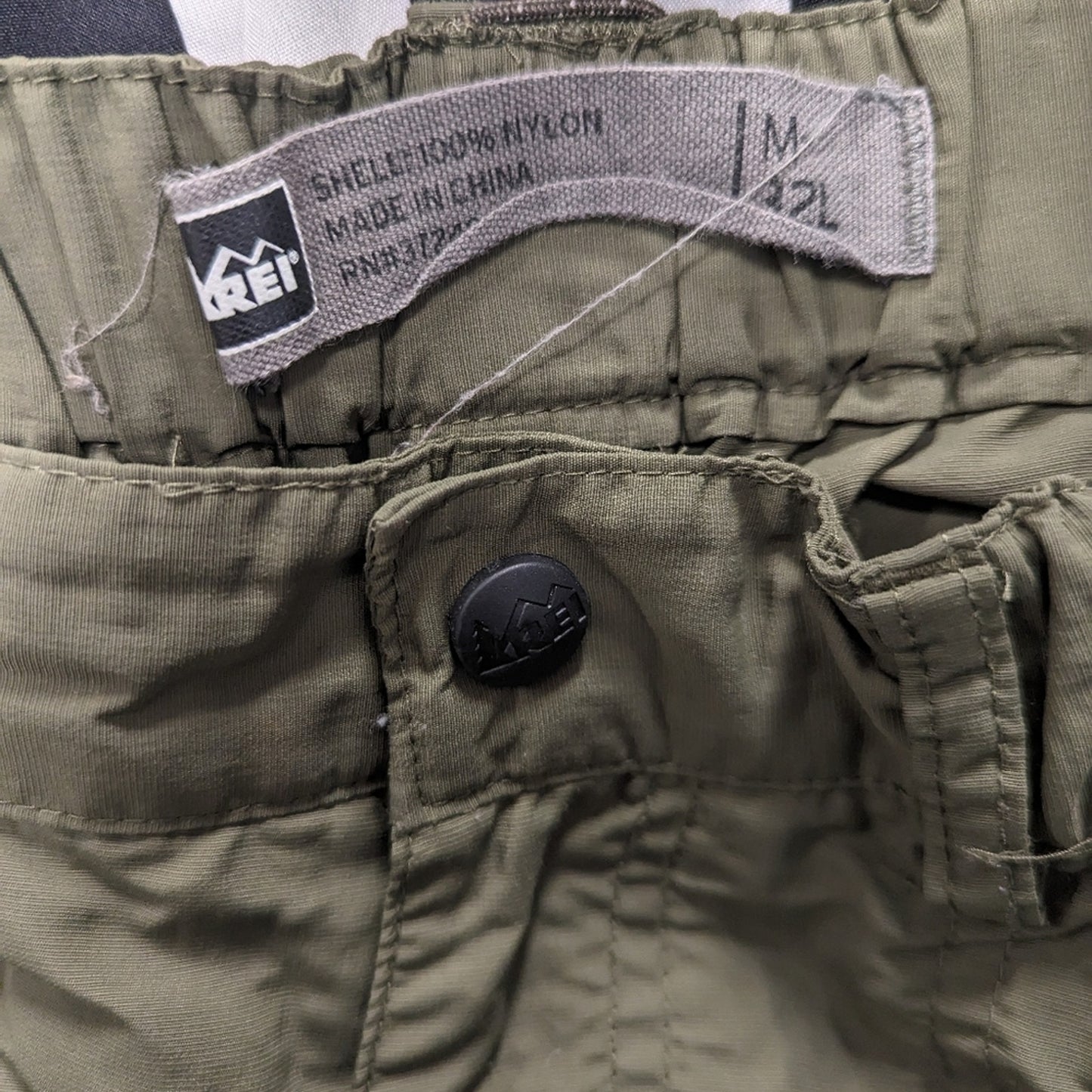 REI Nylon Packable Cargo Shorts - Medium /32