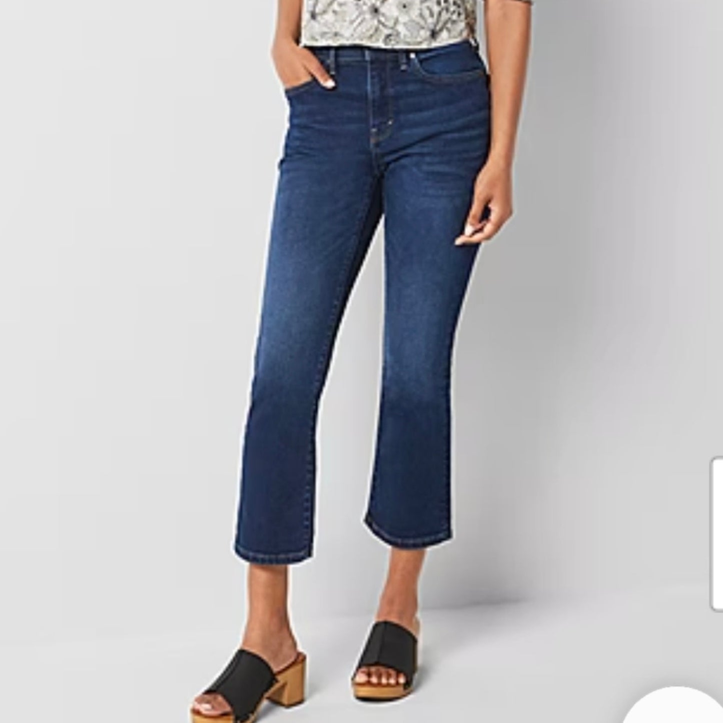 St. John's Bay Cropped Jeans - 12 P