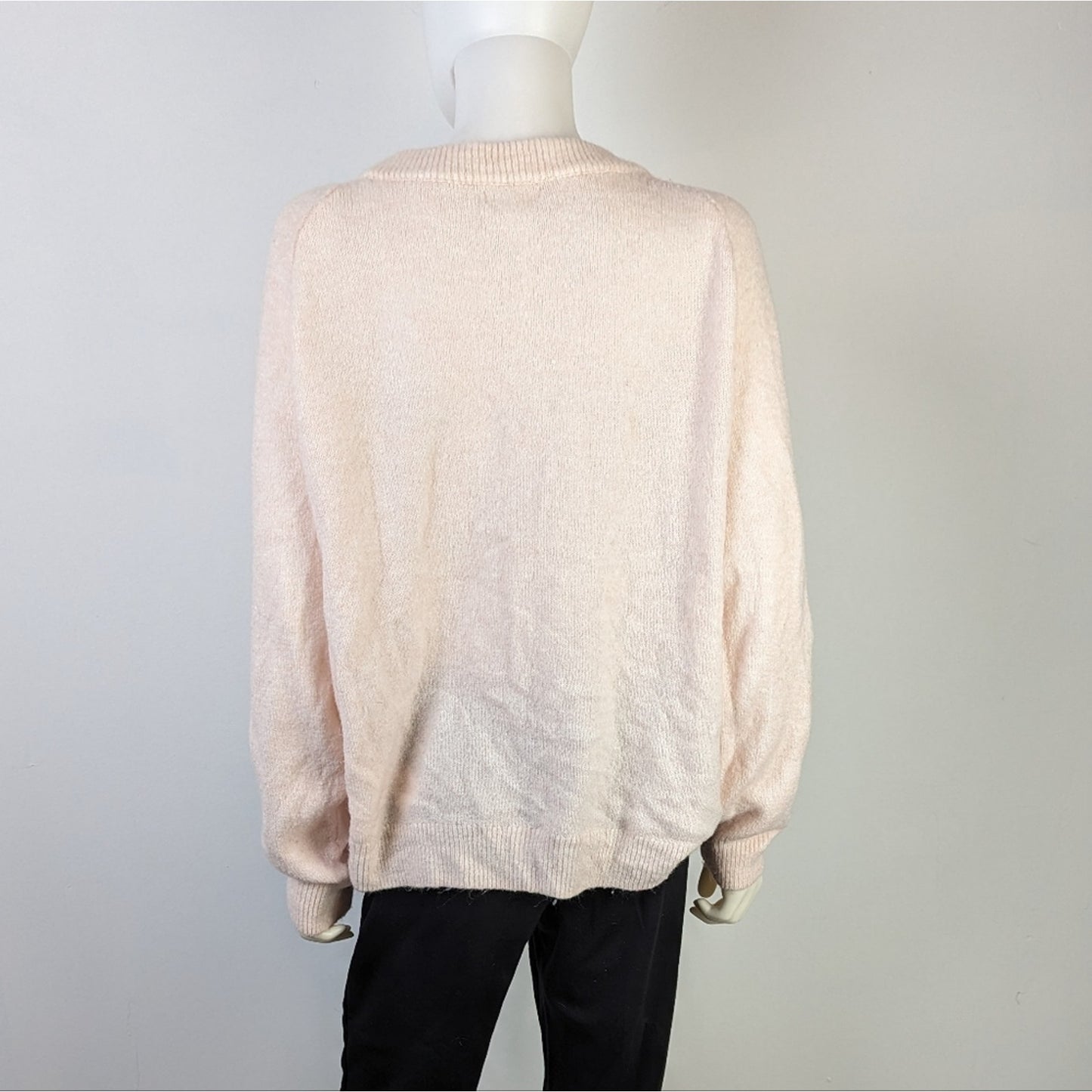 H & M V-Neck Sweater M