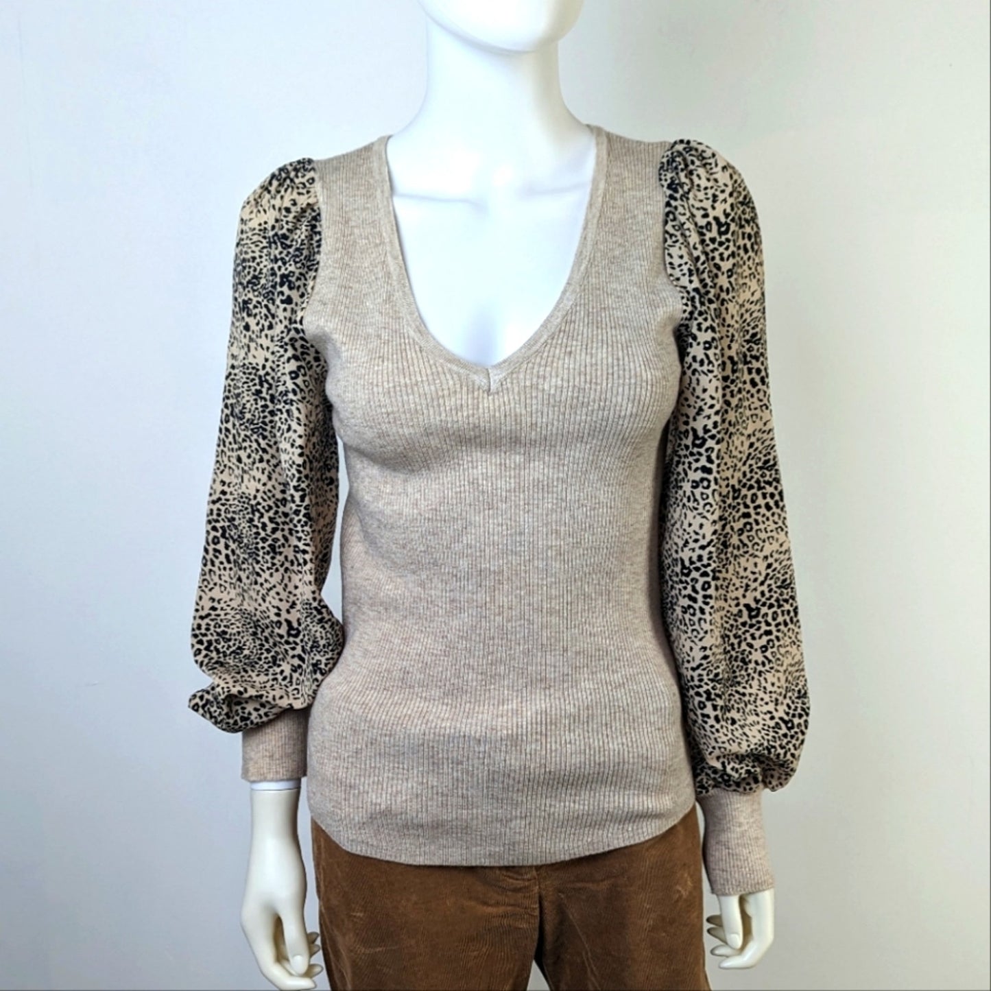 Ribbed V Neck with Contrasting Leopard Sleeves - Medium