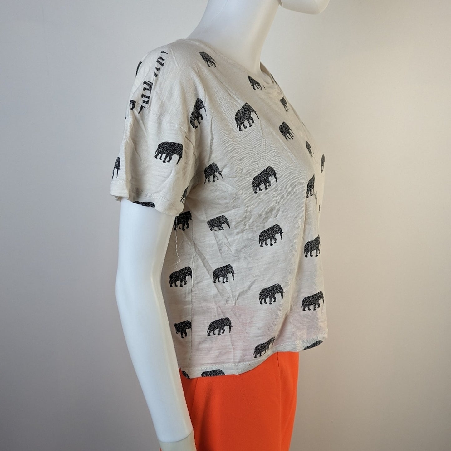 Forever 21 Cropped Elephant Shirt - Medium