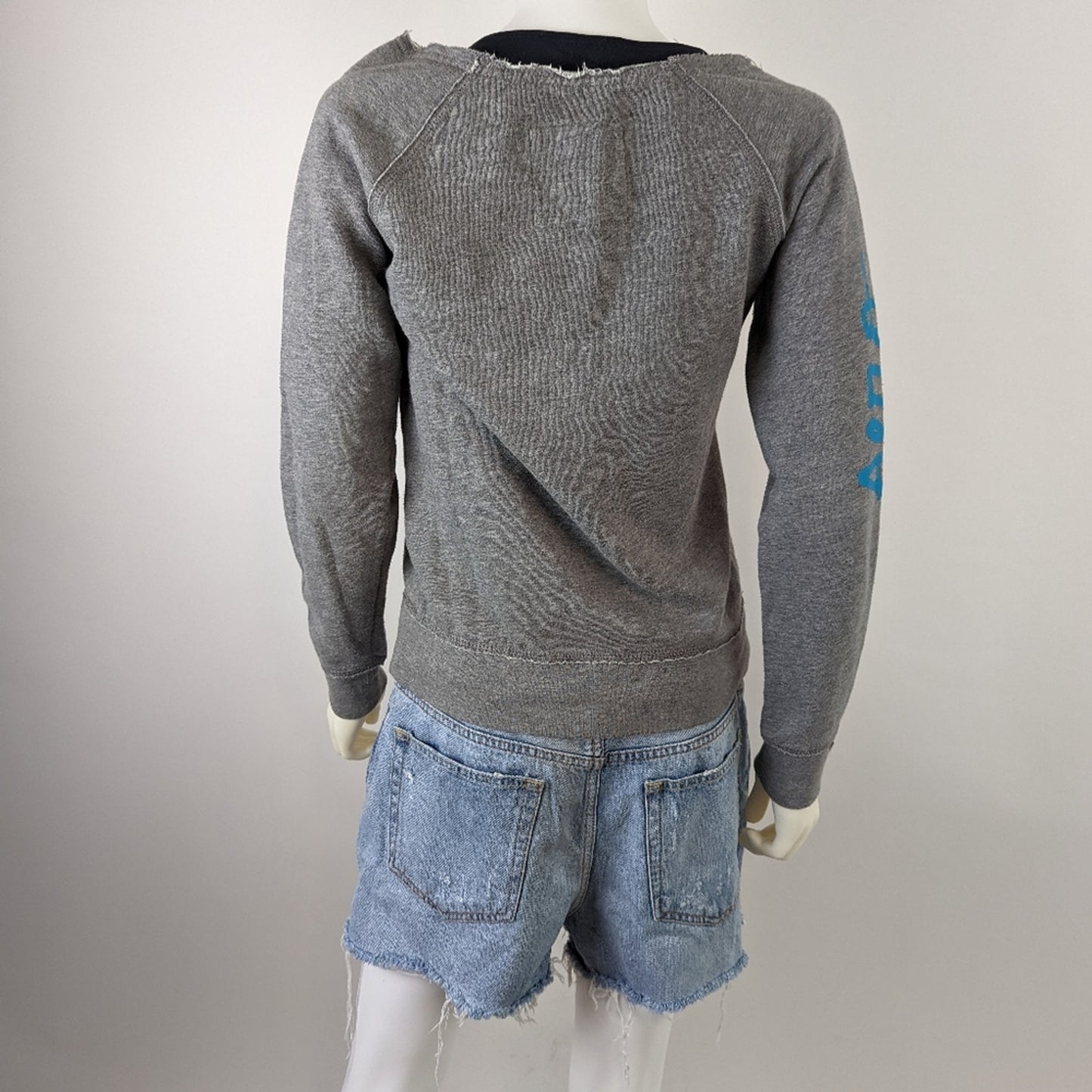 Aeropostale 87 Grey Sweatshirt M