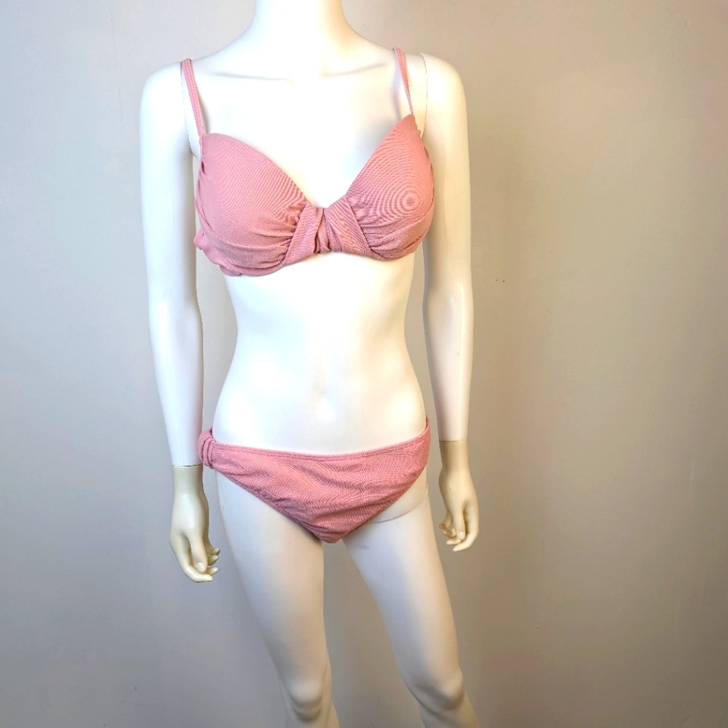 Newport News Pink Bikini / 14