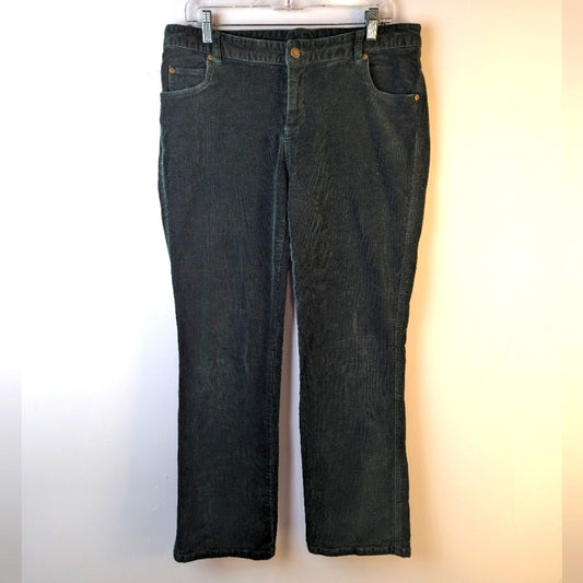 Woolrich Green Corduroy Pants / 12