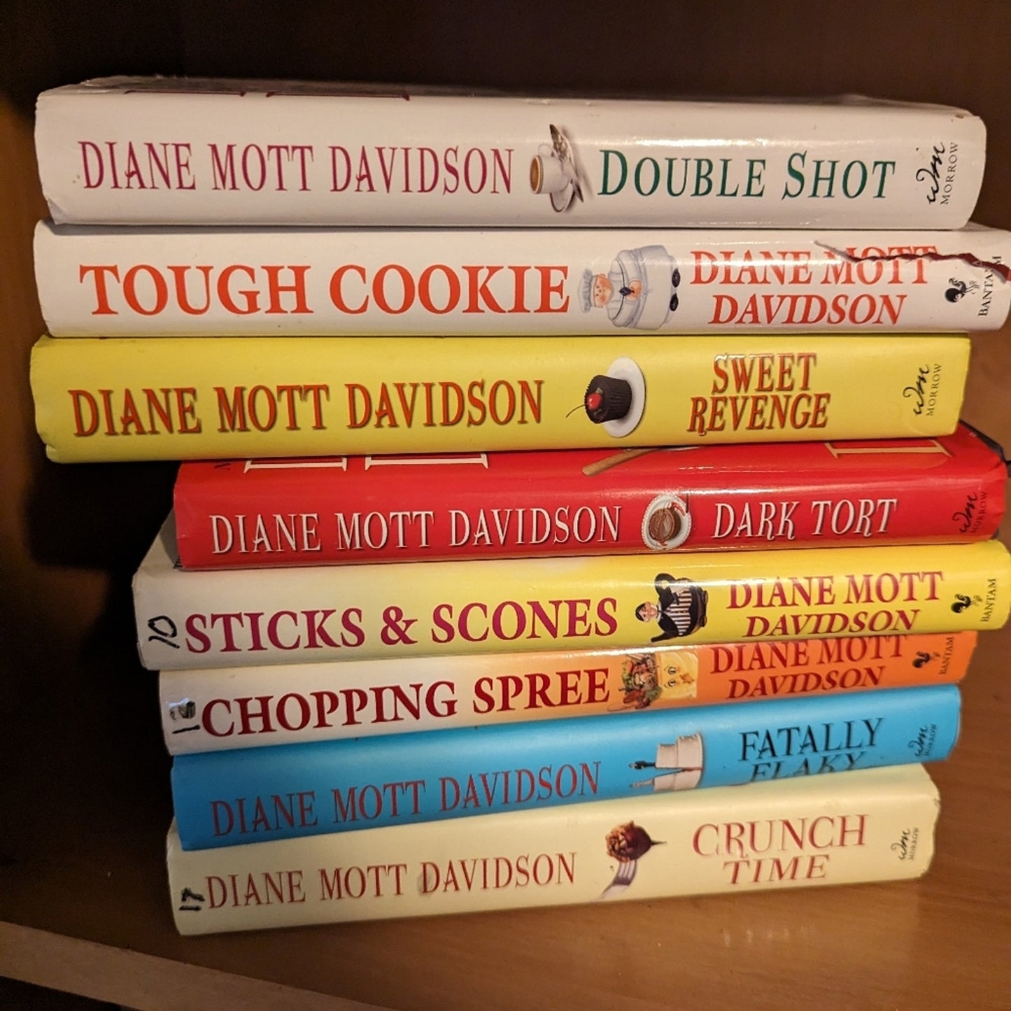 Bundle of Diane Mott Davidson Mystery Romance Novels