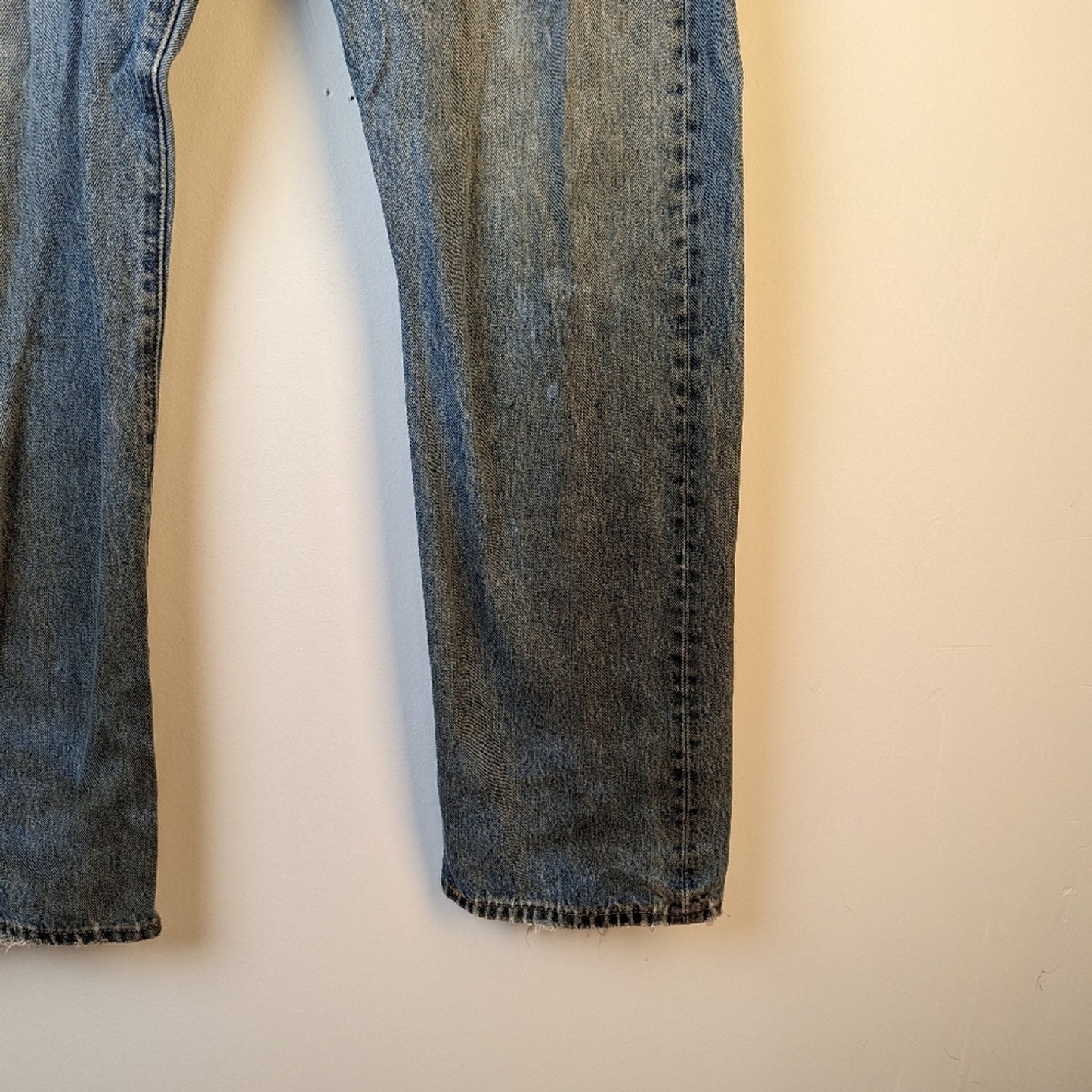 Levi's Distressed Jeans  34 x 32