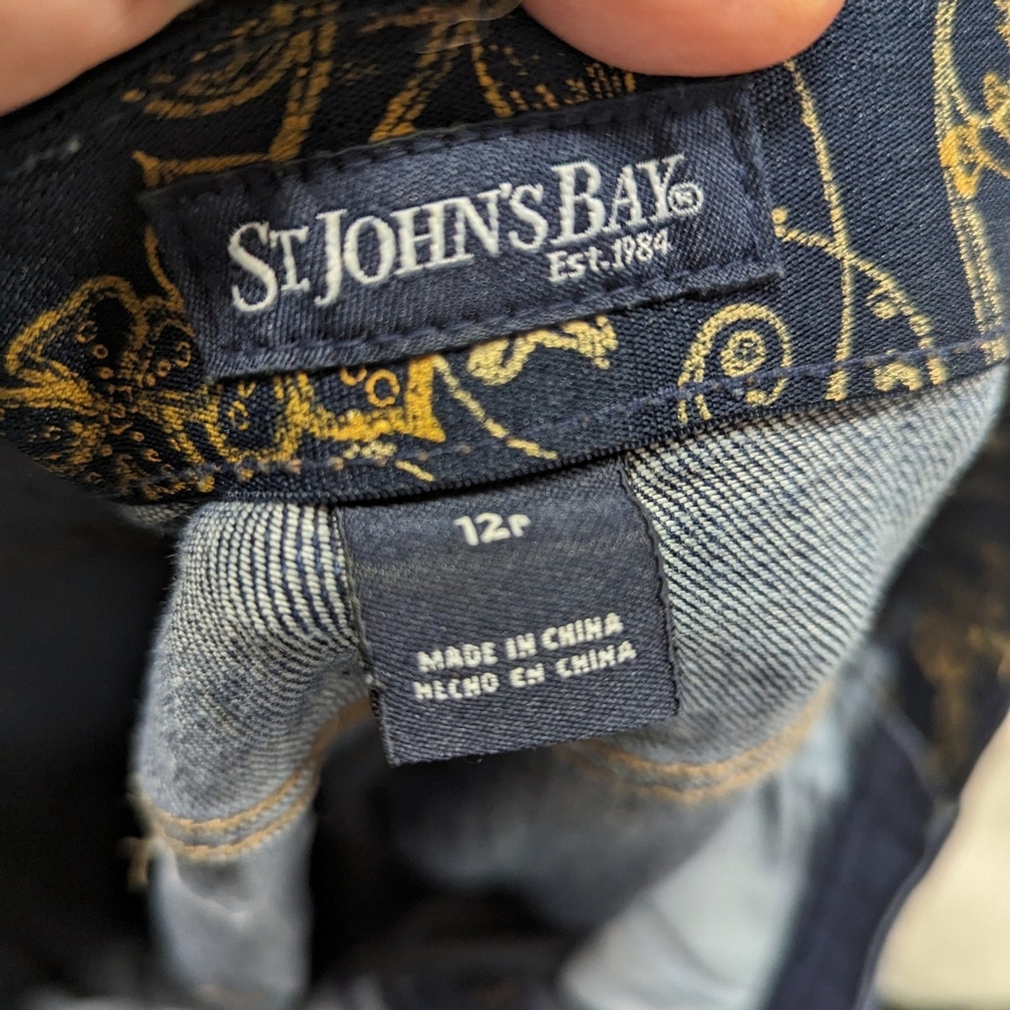 St. John's Bay Cropped Jeans - 12 P