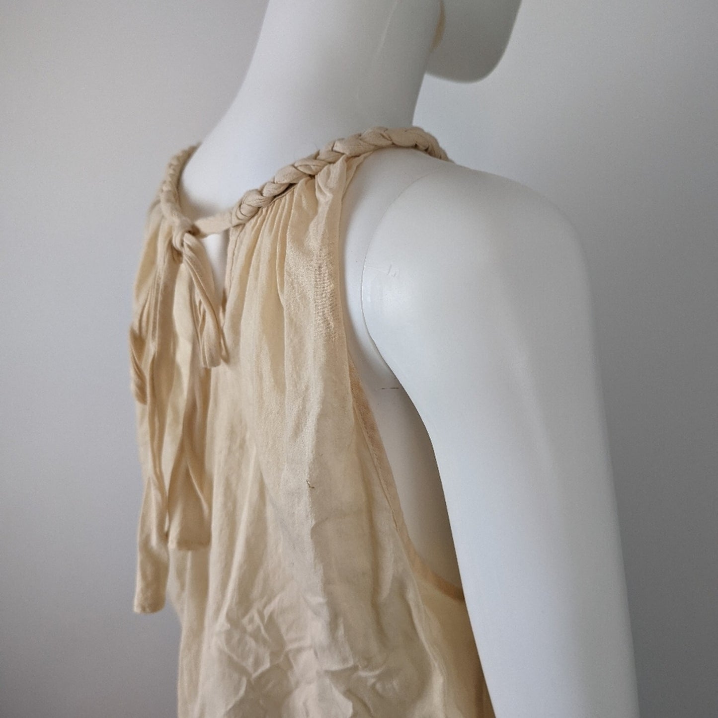 Cream Colored Sleeveless Tank Top Large