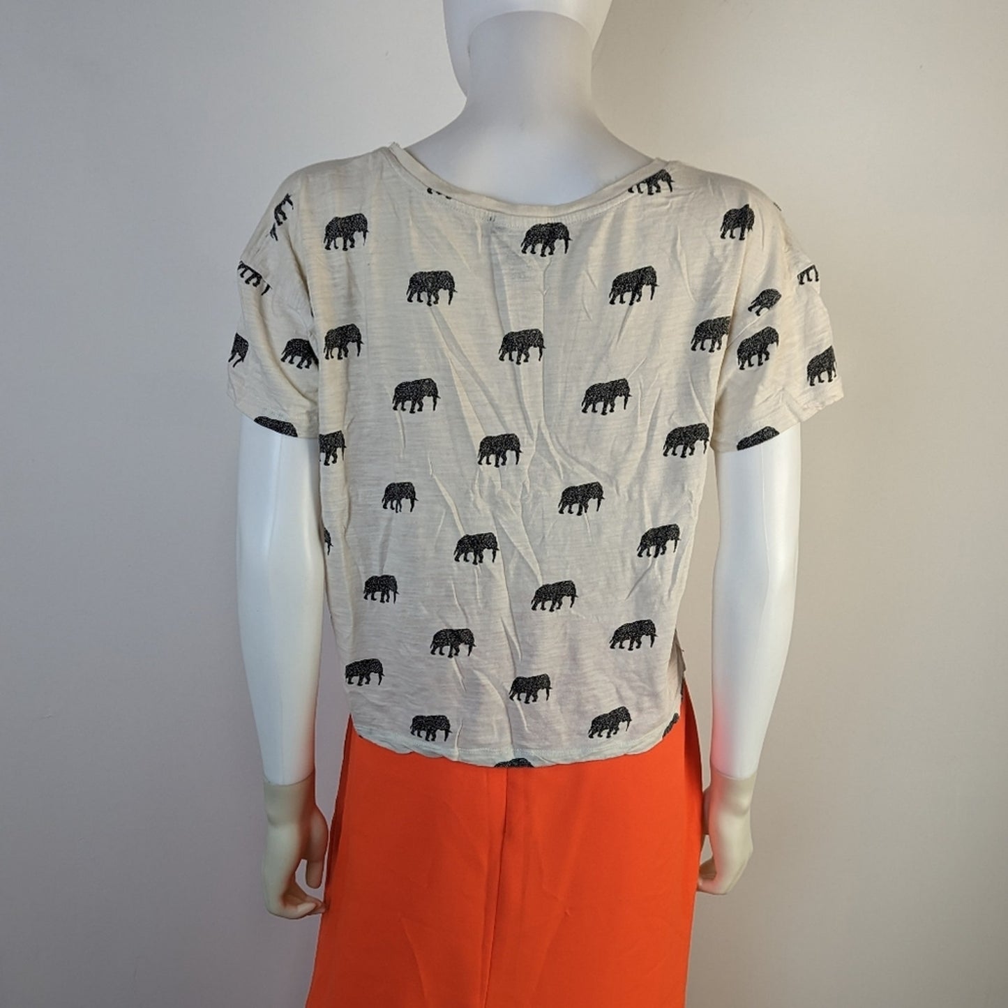 Forever 21 Cropped Elephant Shirt - Medium