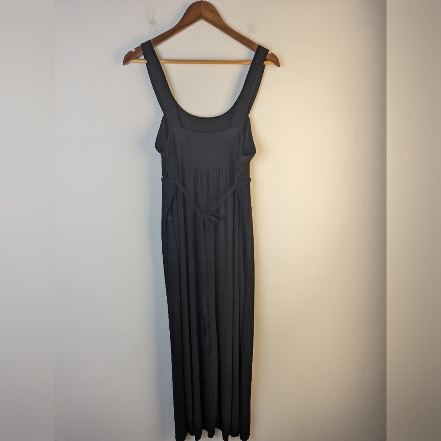 Black Maxi Dress / Large