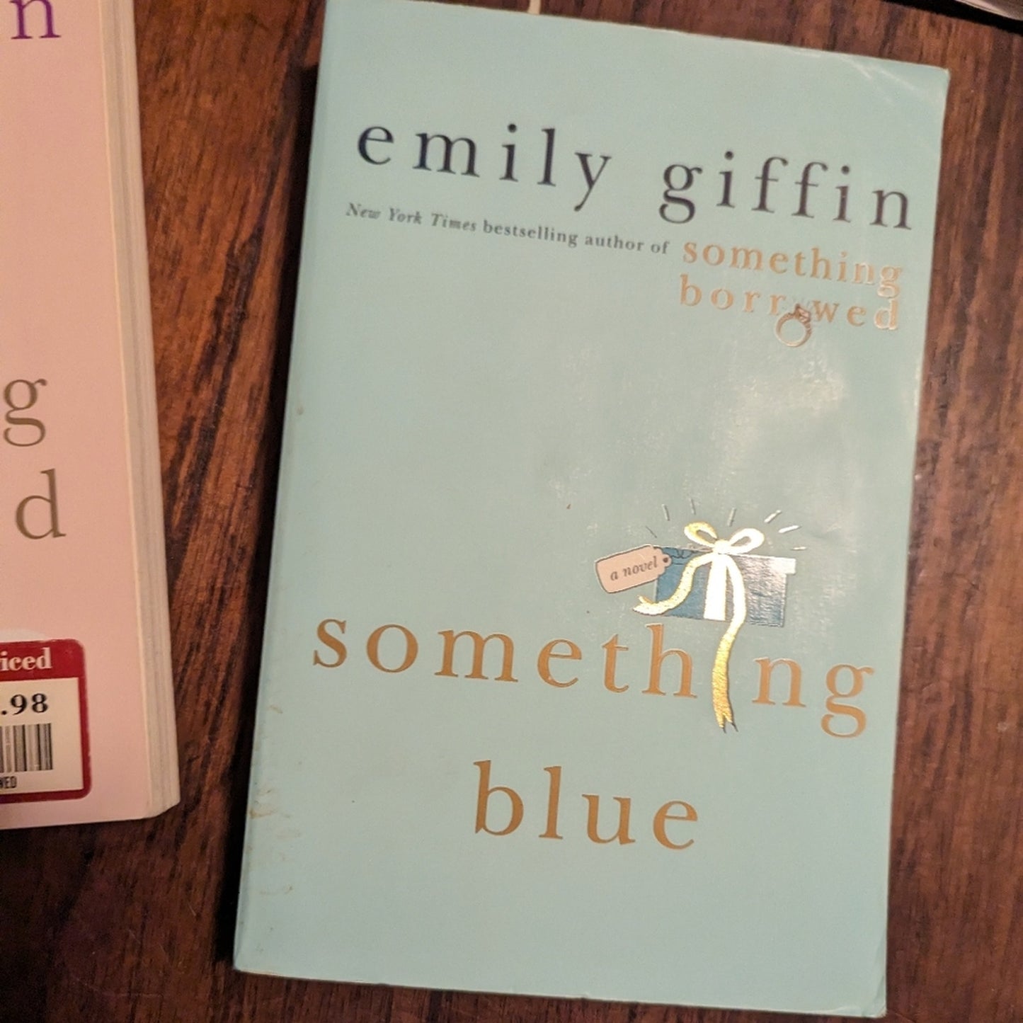 Bundle of Emily Giffen books, Something Borrowed/ Something Blue