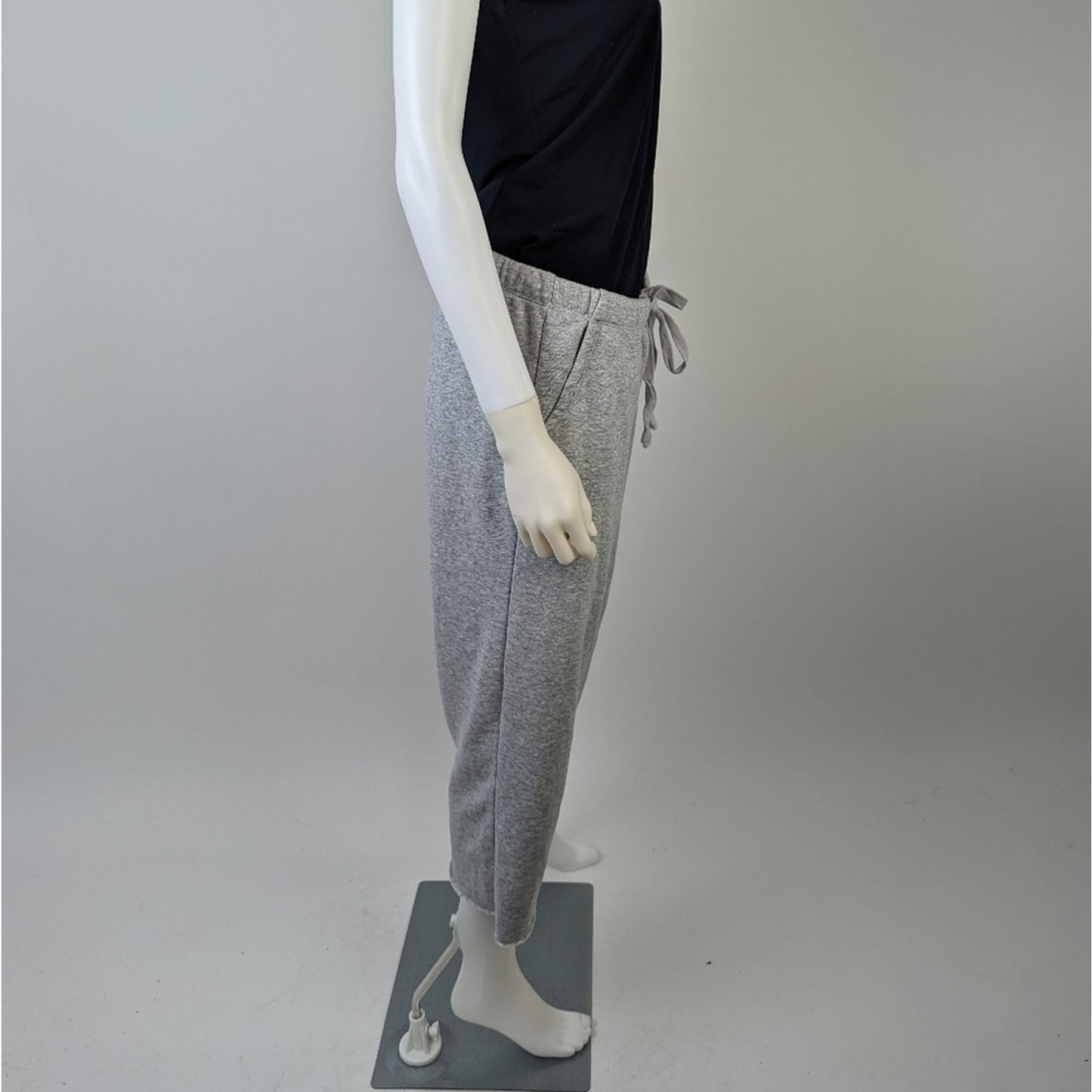 Gray Capri Joggers M