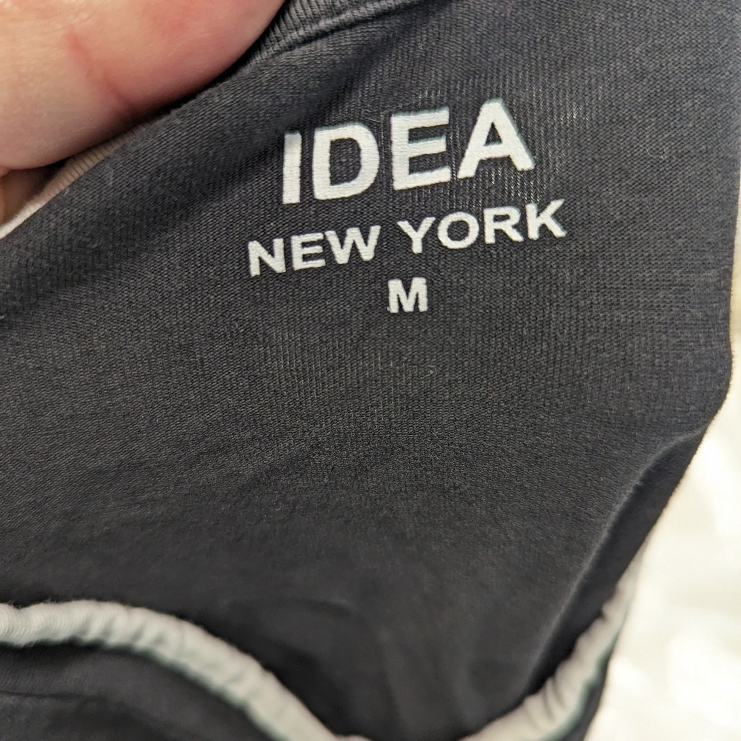 IDEA New York Tee Shirt - Medium