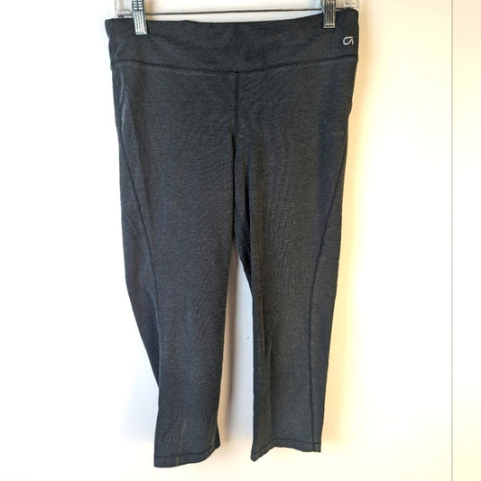 Gap Fit Capri Leggings - Medium