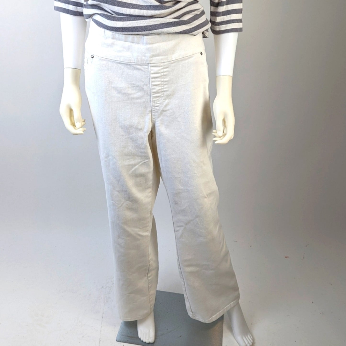 Denim & Company White Flare Jeans 18