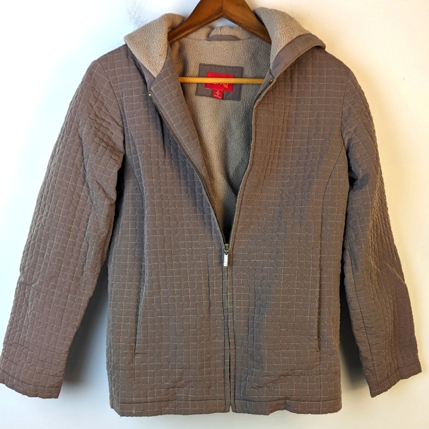 Esprit Quilted Hooded Jacket - Small