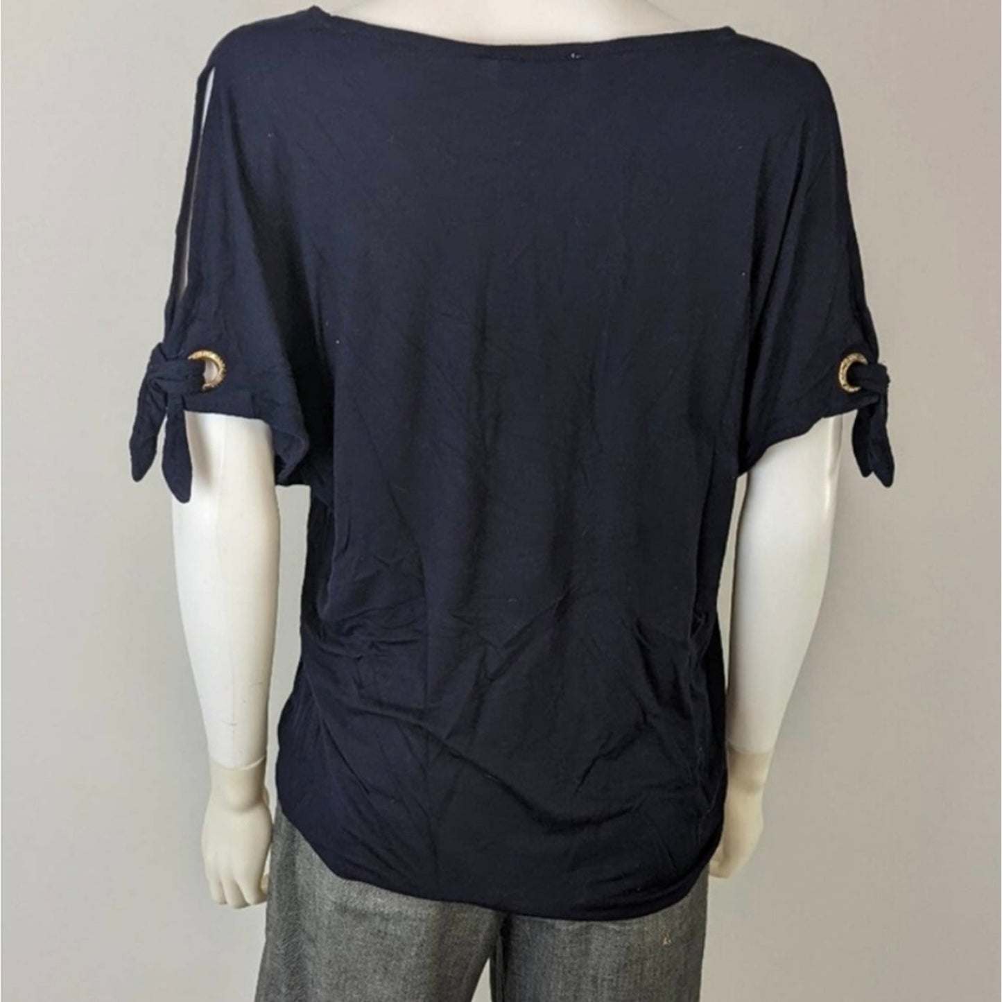 Carmen Marc Valvo Blue Top / Medium