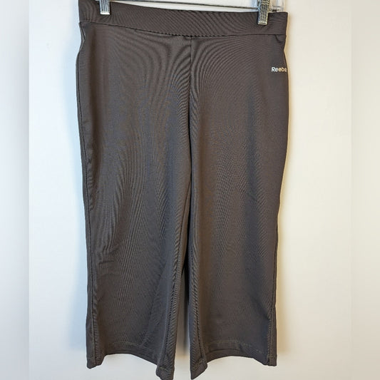 Reebok Grey Capris / Small