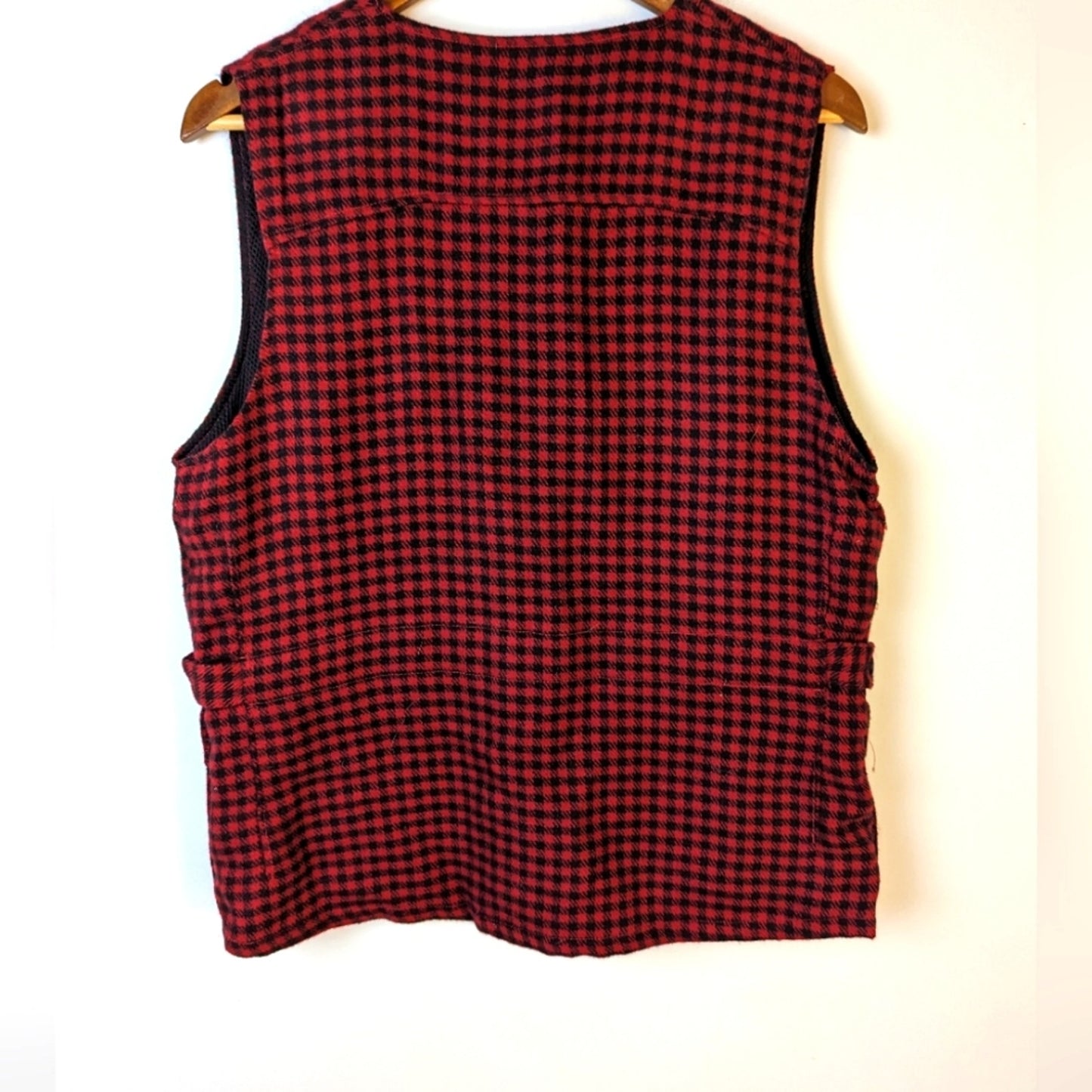 Vintage Woolrich Women's Ruby Plaid Houndstooth Hunting Fishing Vest